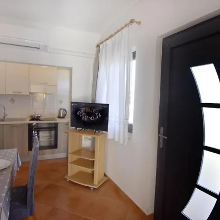 Silva-unterkunft Im Erdgeschoss, 2 Schlafzimmer, Garten Apartment *